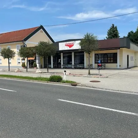 Gaestehaus Stoegmueller Han/Misafirhane