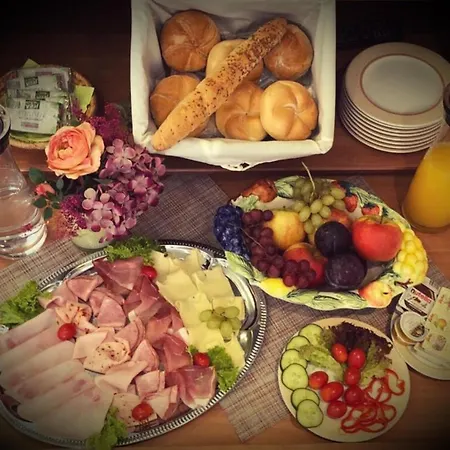 Gaestehaus Stoegmueller Asten (Linz)