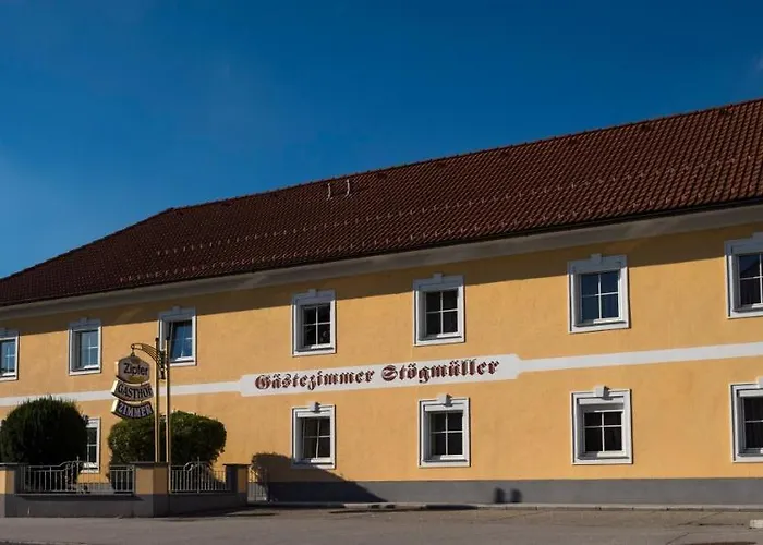 Gaestehaus Stoegmueller 여관