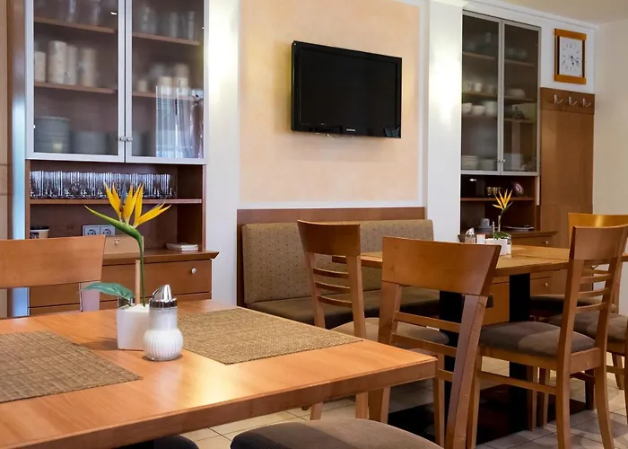 Gaestehaus Stoegmueller Han/Misafirhane Asten (Linz)