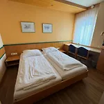 Fogadó Gaestehaus Stoegmueller